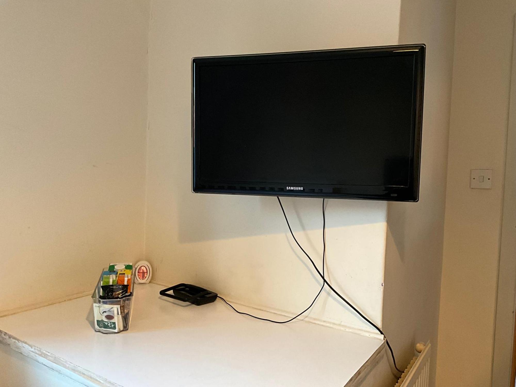 Comfy, Cosy Small Double With Wi-Fi Earley Eksteriør billede